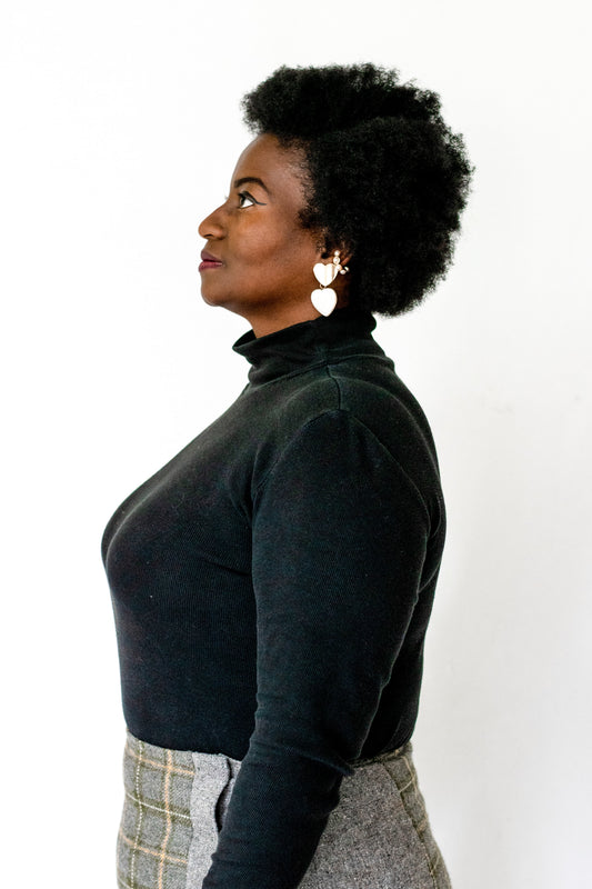 Why Flare Pants Are Perfect for Petite Curvy Women